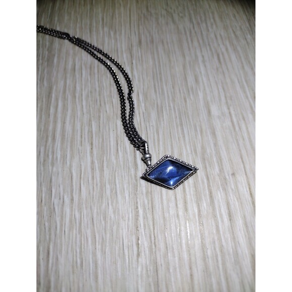 Art Deco - British Morpho Butterfly Wing Sterling Silver Diamond Shap Necklace - Picture 2 of 10